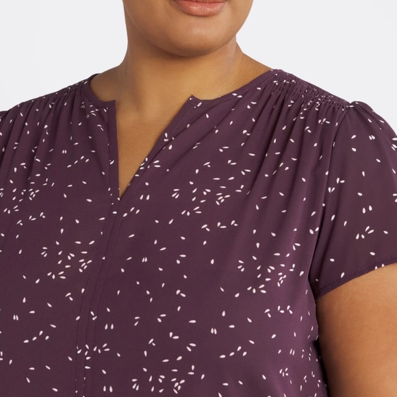 Monday Fun, Linnette Split Neck Smocked Blouse 1X - Picture 2 of 12